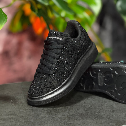 TENIS MCQUEEN STARS + CAJA